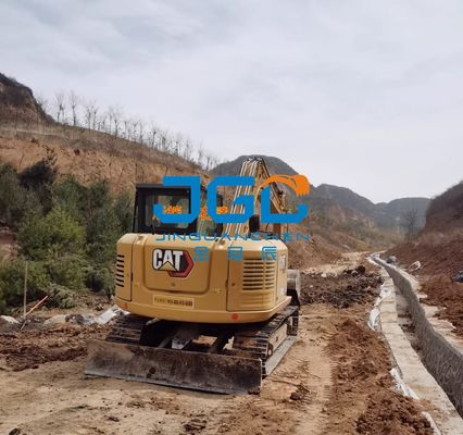 307 309 Ekskavatörün Ön Camından Önce ve Sonra Sol Kapının Pencere Kolu Camını İtip Çekin