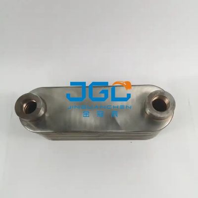 Ekskavatör EC240 EC290 Motor Parçaları Yağ Soğutucu VOE20450897 20715681 Çekirdek