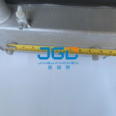 Ekskavatör Aksesuarları YT05P00021F1 Tank Radyatörü SK350-8 Mekanik Parçalara Uygun