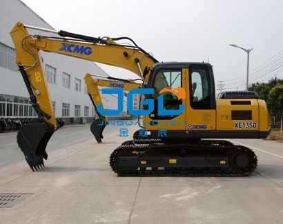 XE135D Kazı makinesi Ön ve Arka Döşeme Sol ve Sağ Kapılar Skylight Üst ve Alt Ön Camlar