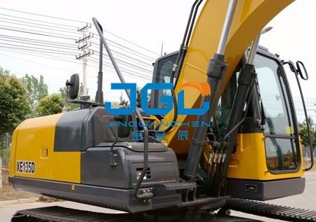 XE135D Kazı makinesi Ön ve Arka Döşeme Sol ve Sağ Kapılar Skylight Üst ve Alt Ön Camlar