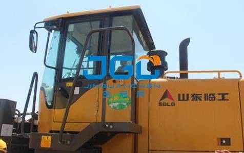 LG955N ZL50F Yükleyici Ön Durak Arka Durak Sol Ve Sağ Pencere Yan Köşeli Ön Cam