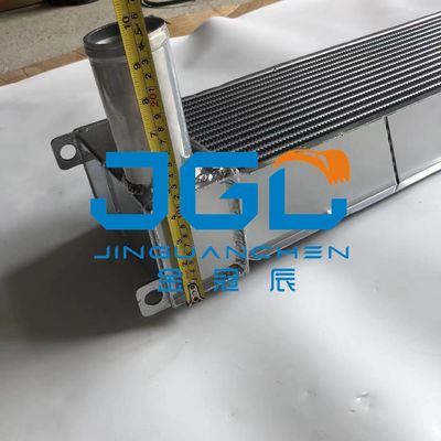 PC240-8MO Dizel motor intercooler 206-03-24170 Kazı makinesi inşaat makineleri parçaları