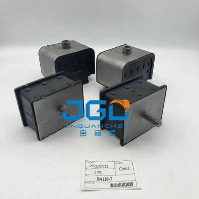 Kazı makinesi parçaları Doosan Daewoo DH130-7 Motor ayak lastik şok geçirmez yapıştırıcı.