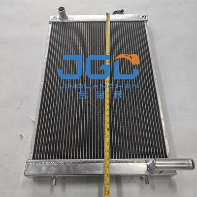Kazı makinesi yedek parçaları DX80 DH80-7 Hidrolik soğutucu parçaları Su tankı DH80-7 Kazı makinesi radyatörü 440211-00175