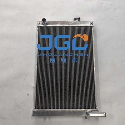 Kazı makinesi yedek parçaları DX80 DH80-7 Hidrolik soğutucu parçaları Su tankı DH80-7 Kazı makinesi radyatörü 440211-00175
