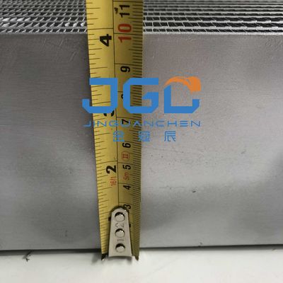 Kazı makinesi yedek parçaları DX500 Hidrolik soğutucu parçaları Su tankı Kazı makinesi radyatörü 440211-00848 440211-00511