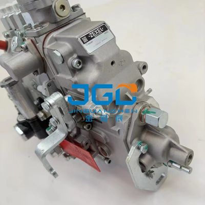 4D102 SAA4D9LE-3 Yakıt Enjeksiyon Pompası 4063925 4063493 6738-71-1110 Ekskavatör motor parçaları için uygundur