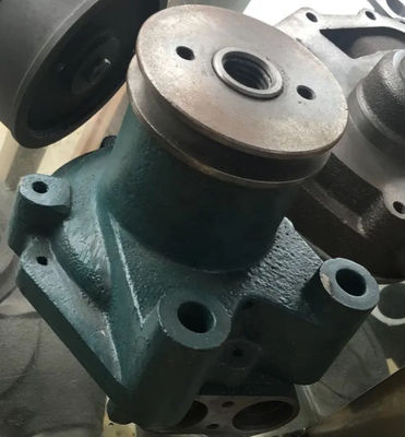 Su pompası kazıcı dizel parçaları A20C A25C L90D VOE11032643 11032643 VOE11127755 11127755 Motor su pompası