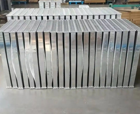 Mühendislik Uygulamaları Ekskavator Radyatörü E120B Ekskavator Parçaları