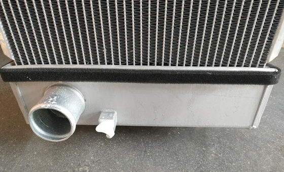 PC200-8 PC220-8 PC220LC-8 PC240-8 PC240LC-8 Kazı makinesi radyatörü 206-03-21412 206-03-21411