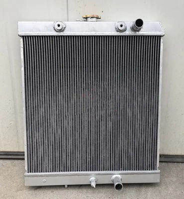 R80-7 Radyatör Yeni Yüksek Kaliteli Ekskavator Radyatör Alüminyum Malzemesi