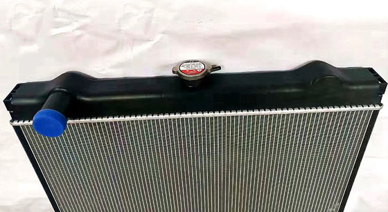 Su tankı radyatörü LN00057 LN00056 Ekskavator CX135SR için