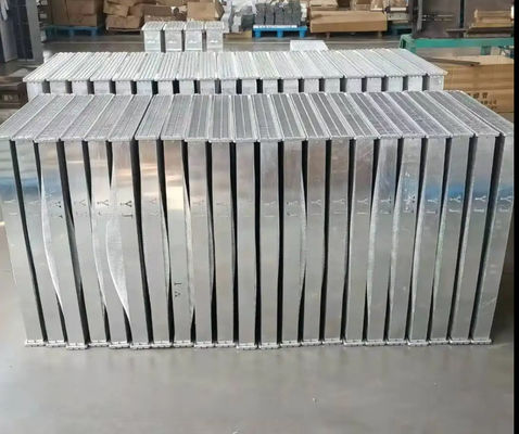 Ekskavatör Radyatörü EC360B Yüksek Kaliteli Alüminyum Fabrika Malzemesi