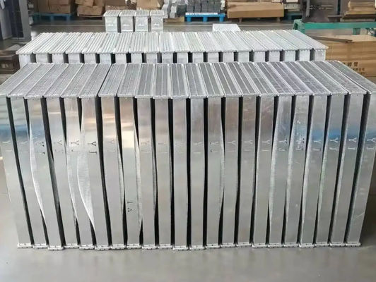 Kazı makinesi için radyatör ZAX200-6 Mühendislik uygulamaları için alüminyum malzeme