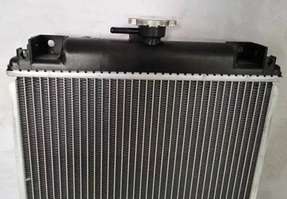 Su tankı radyatörü Assy RA221-42300 Kubota U15 U17 U15-3 U17-3 kazıcı için