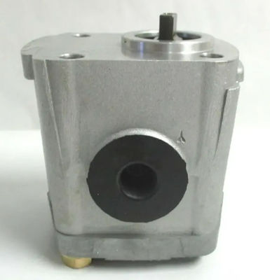 67980-36100 OEM Hidrolik Pompa D722 D782 GPO-100 Ekskavatörler için Mühendislik Makine Motoru