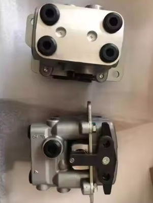 Sıcak Satış Ekskavator Parçaları PPC Valve 702-16-04270 Pilot Valve PC70-8 PC78US-8 PC88MR-8 için