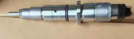 6745-11-3102 6745-11-3100 Kazı makinesi PC300-8 Enjekteör 6D114E-3 Motor Yakıt Enjekteörü