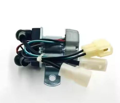 6BB1 6WG1 6HK1 Ekskavatör Motoru Relay 1-82553-039-1 0-25000-7832 24V Starter Relay