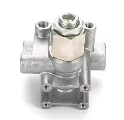 5I8670 5I-8670 E320D ekskavatörü için hidrolik dönüşlü yakıt filtresi kafası