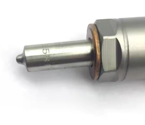 Dizel yakıt Common Rail Enjektor Excavator Motor D6E Parça Enjektor Düzeni 0445120067 VOE20798683